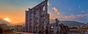 北イタリアドロミテ渓谷アオスタ渓谷の自然世界遺産の旅 | イ …